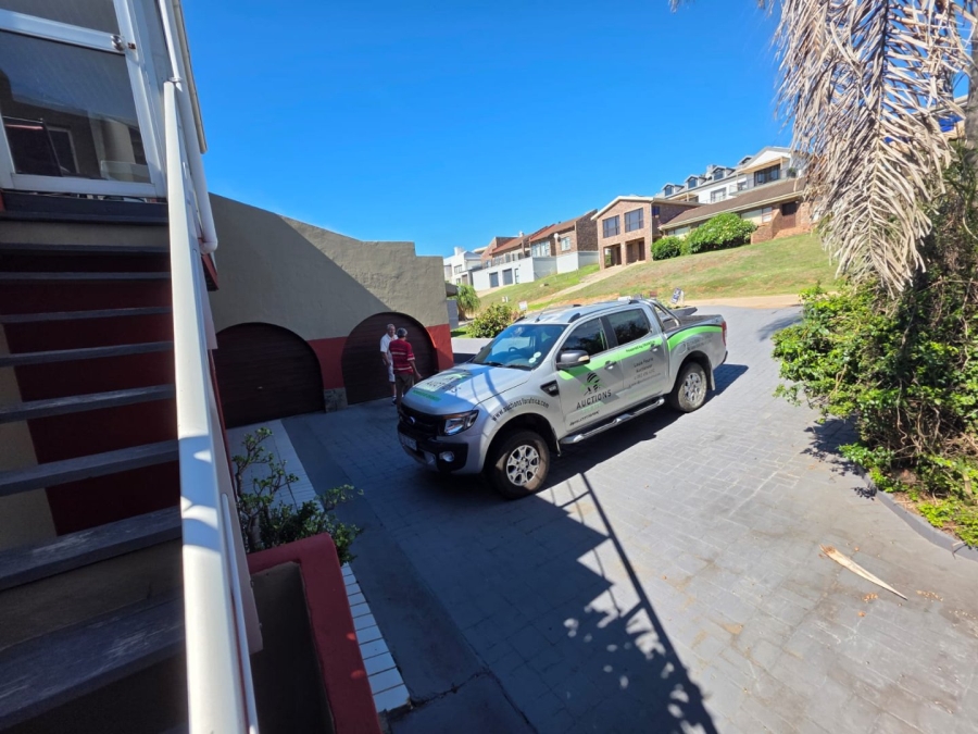4 Bedroom Property for Sale in Wavecrest Eastern Cape